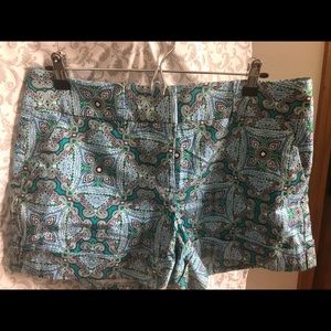New York & Co cuffed shorts